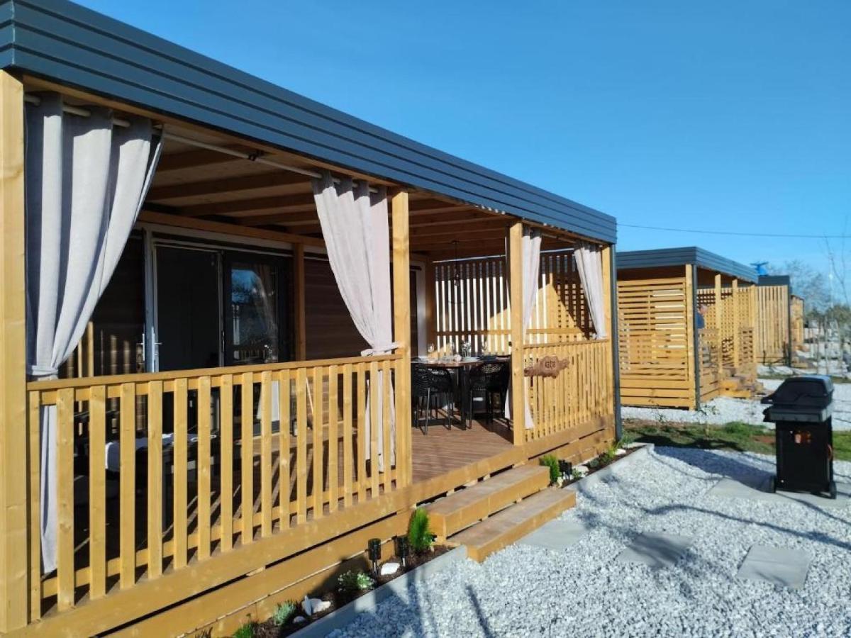 Mobile Home Katja Banjole Luaran gambar